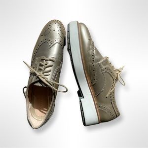 Zara Ladies Gold Wing Tip Shoe